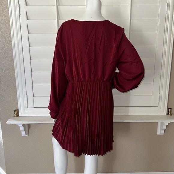 Nikki Lund Sienna Long Sleeve Faux Wrap Dress - Picture 4 of 13